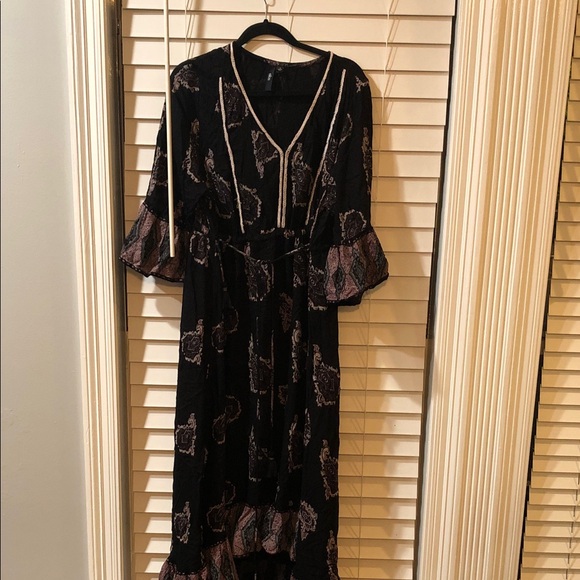 ellos Dresses & Skirts - ellos Black MIDI Dress with Pink-Cream Paisley Accents slight high low